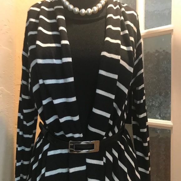 ❤️ NEW ❤️ DKNY Cardigan/ wrap sweater - Picture 1 of 14